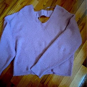 Cute crop sweater!